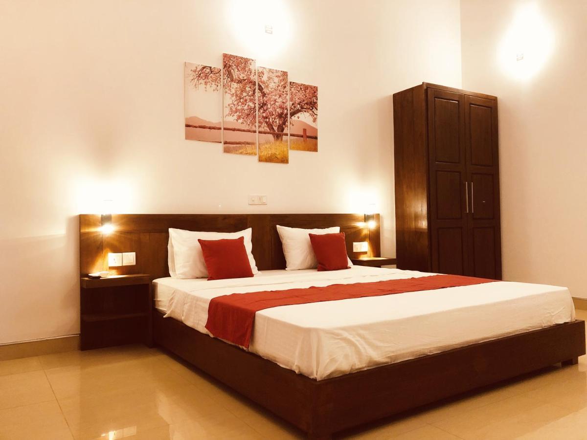 Grand Villa Negombo Luaran gambar
